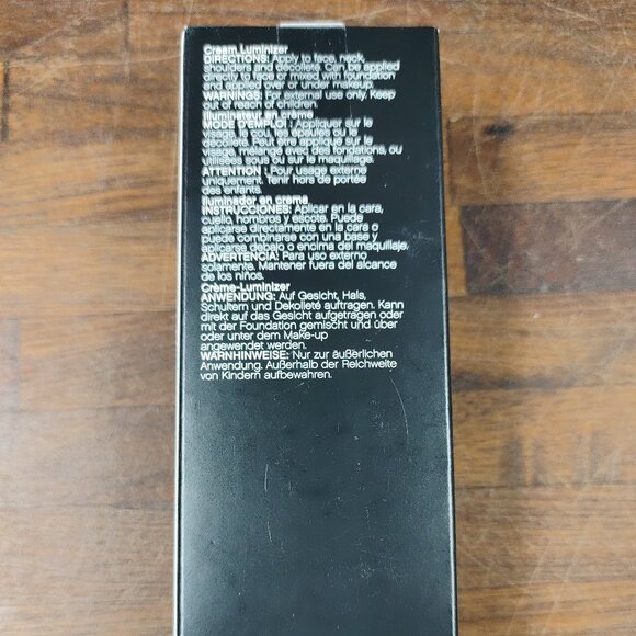 Younique A La Mode Cream Luminizer PEARLY 1.7 fl oz New In Box Face Makeup - Picture 3 of 4